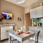 Aloha - Pool, Parking, Near Sirmione Appartement