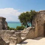 Aloha - Pool, Parking, Near Sirmione Appartement